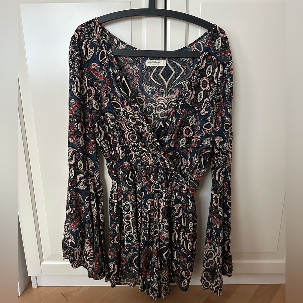 Abercrombie & Fitch bell sleeve romper